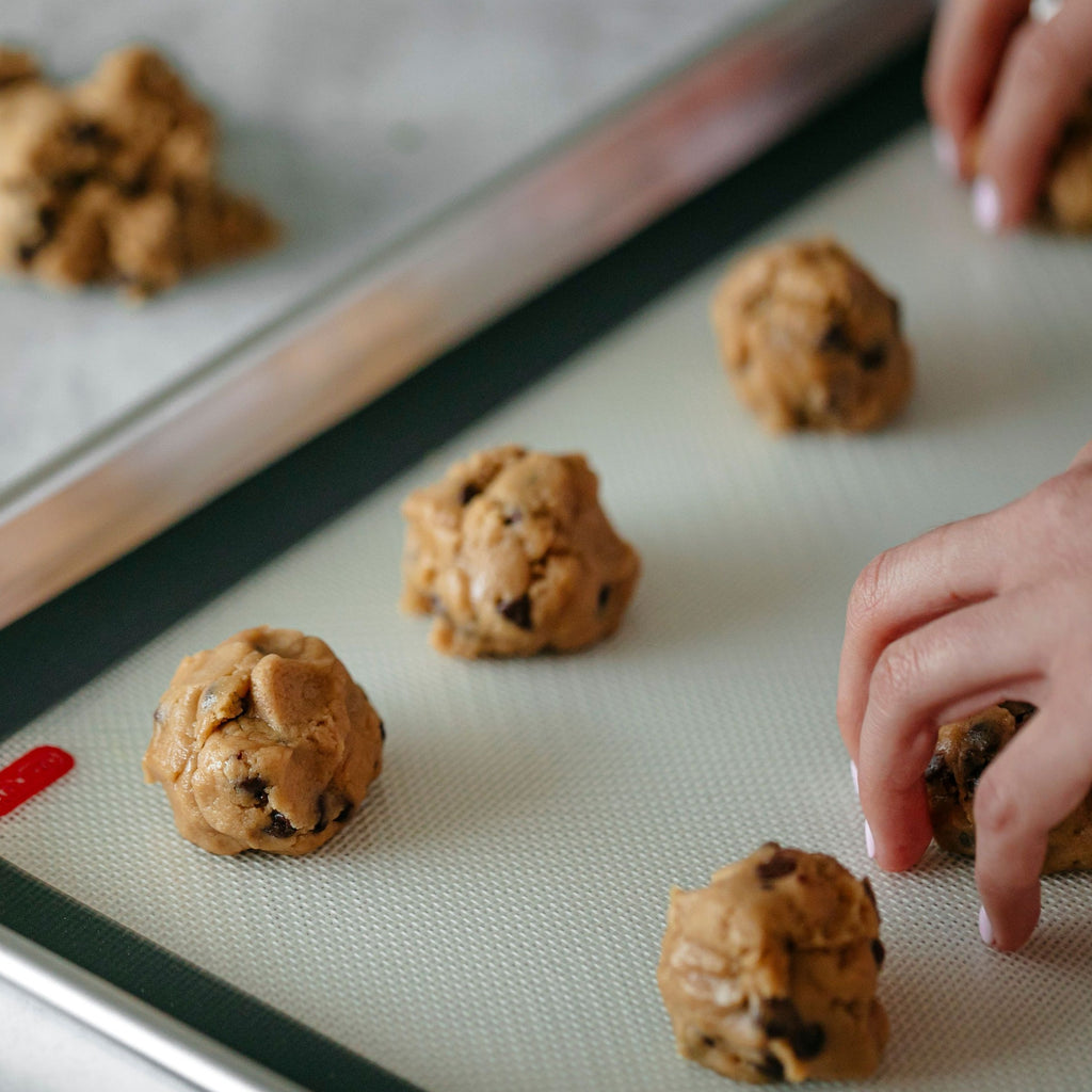When to Use Parchment, Silicone, or Mesh Mats for Baking Cookies